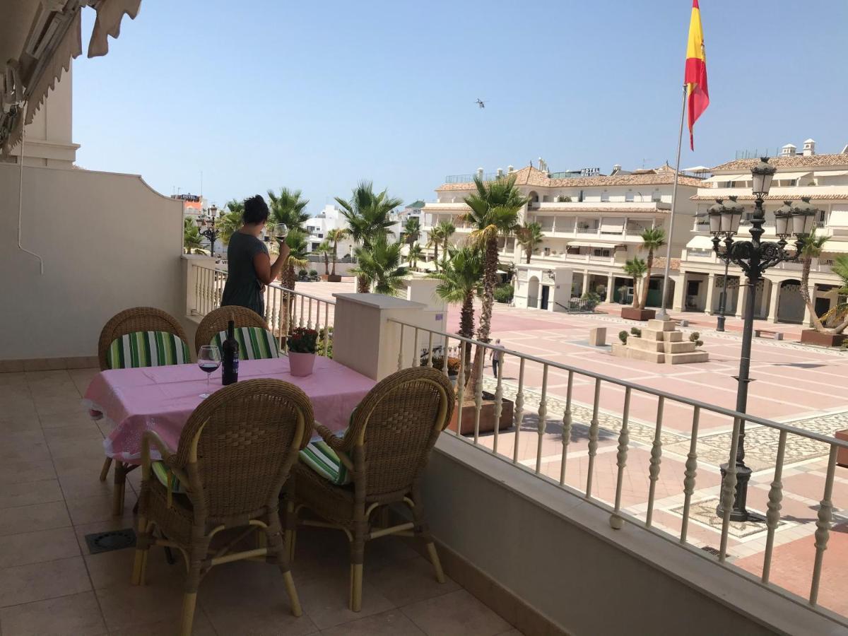 Apartamento Plaza Espana เนร์คา ภายนอก รูปภาพ